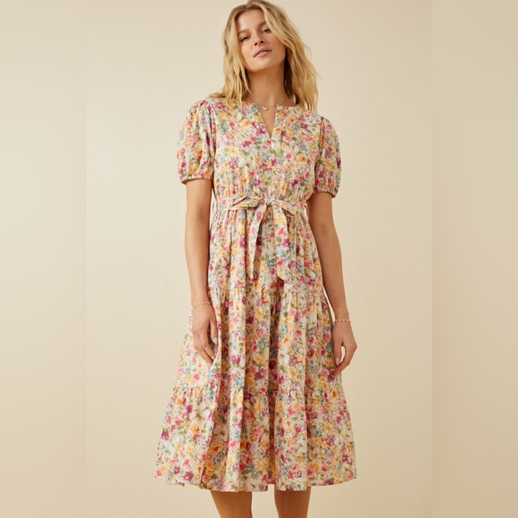 Hayden Los Angeles Dresses & Skirts - Hayden Los Angeles floral print belted tier poplin midi dress